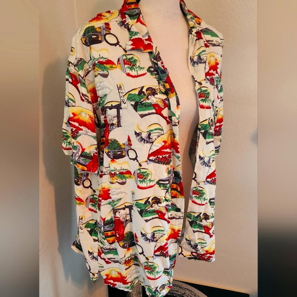 VTG GUESS Japan Hawaiin button down.